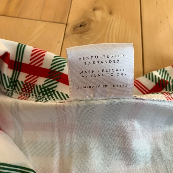 NEW Women's Size Medium Plaid Button Down Pajama Set by Sugar Bee - Picture 7 of 9